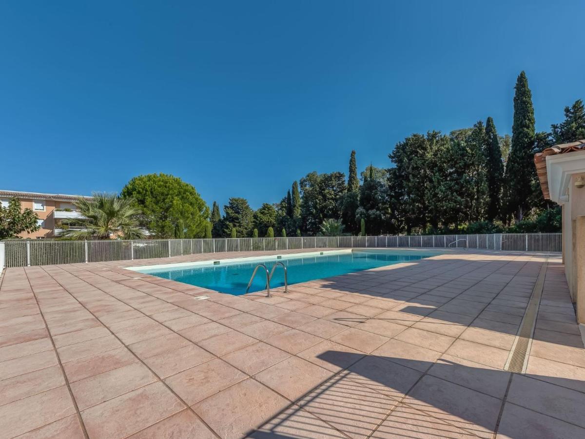 Apartment Le Domaine De La Baie-3 By Interhome Cavalaire-sur-Mer Exterior photo